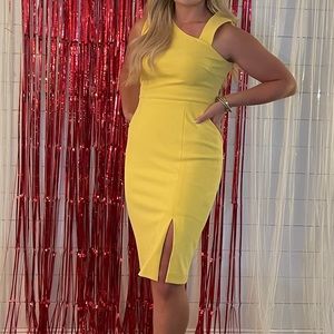 Vince Camuto Dress size 6